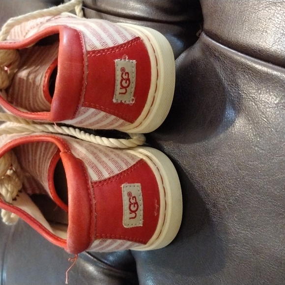Ugg Eyan II Striped Seersucker Lace Canvas Red White - Picture 3 of 12